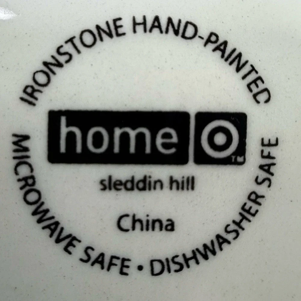 Target Home Sleddin Hill Snowflake Dinner Plates‎ Christmas Winter - Set Of 2